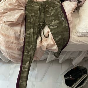 Victoria secret PINK Camo yoga pants
